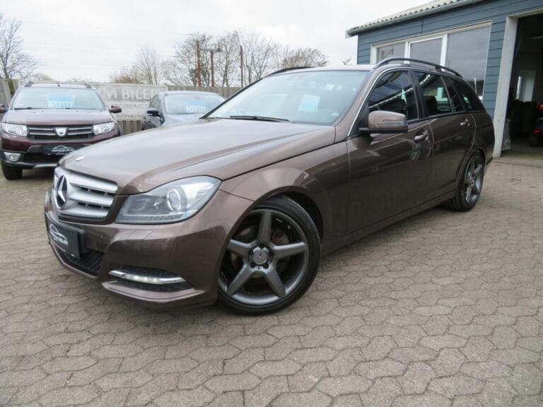 Mercedes C180 2,2 CDi Avantgarde stc. BE 5d